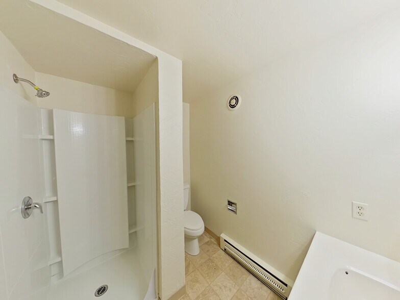 More Photos Of 1711 Patterson St, Eugene Apartments For Sale