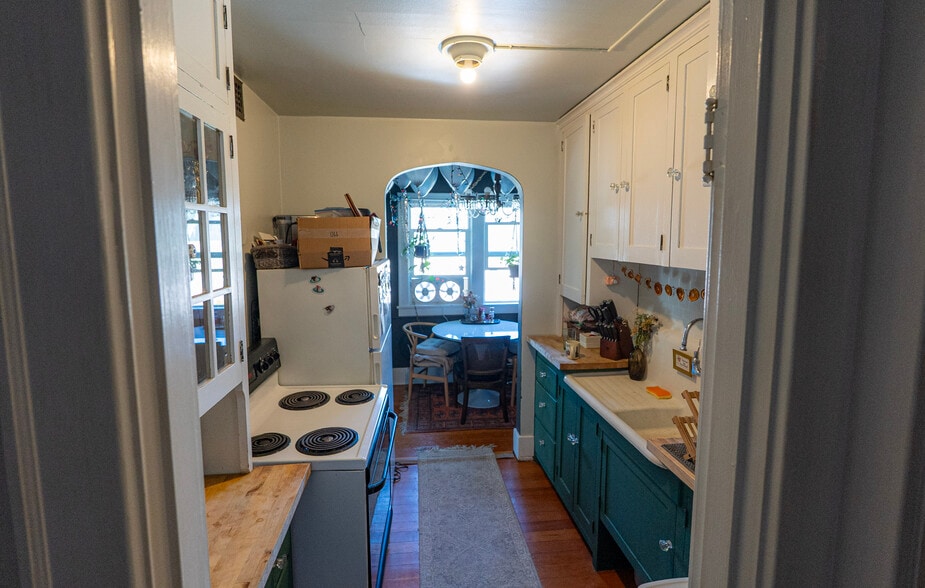 More Photos Of , Tacoma Multifamily For Sale