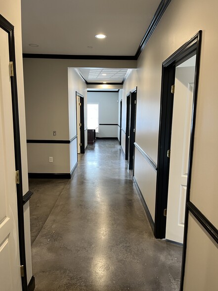 More Photos Of 137-139 Commons Way, Greenville Office For Lease