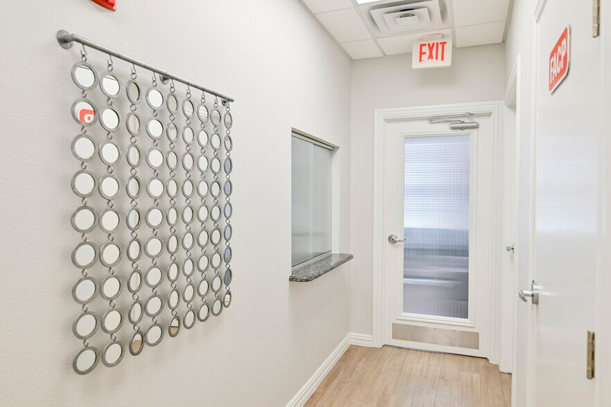 More Photos Of 4100 Fairway Dr, Carrollton Medical For Sale