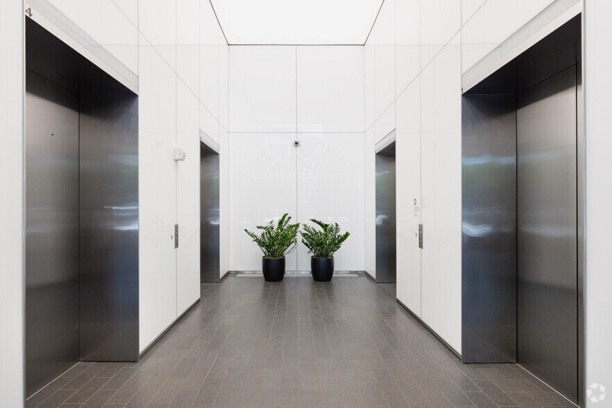 More Photos Of 25 Kent Ave, Brooklyn Office For Sale