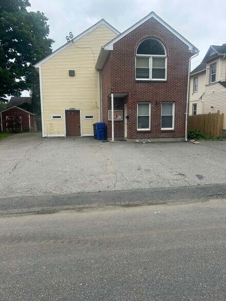 More Photos Of 50 King St, Torrington Office For Sale