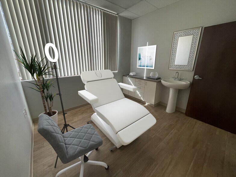 More Photos Of 4111 E Valley Auto Dr, Mesa Office For Lease