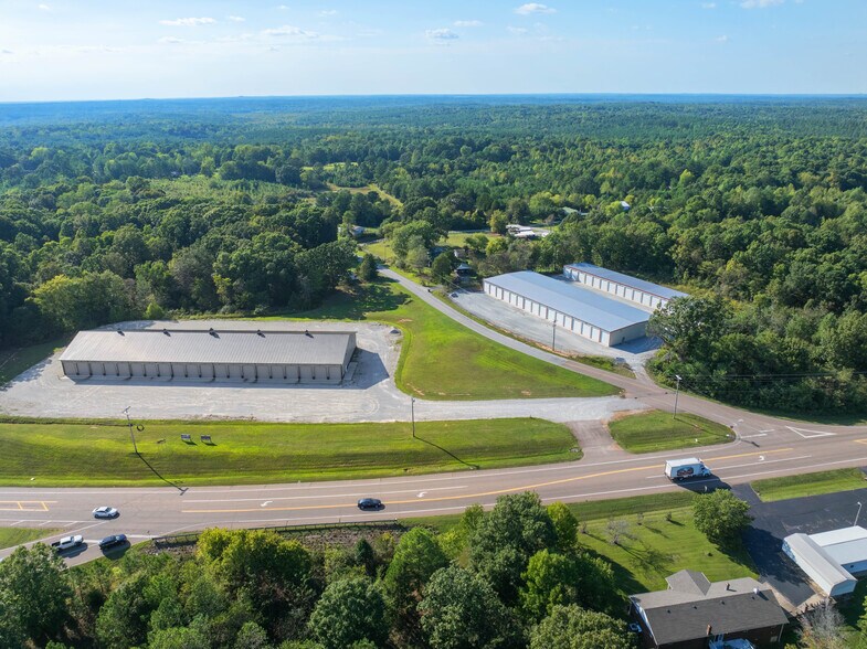 More Photos Of 50 Voss Ln, Huntingdon Self Storage For Sale