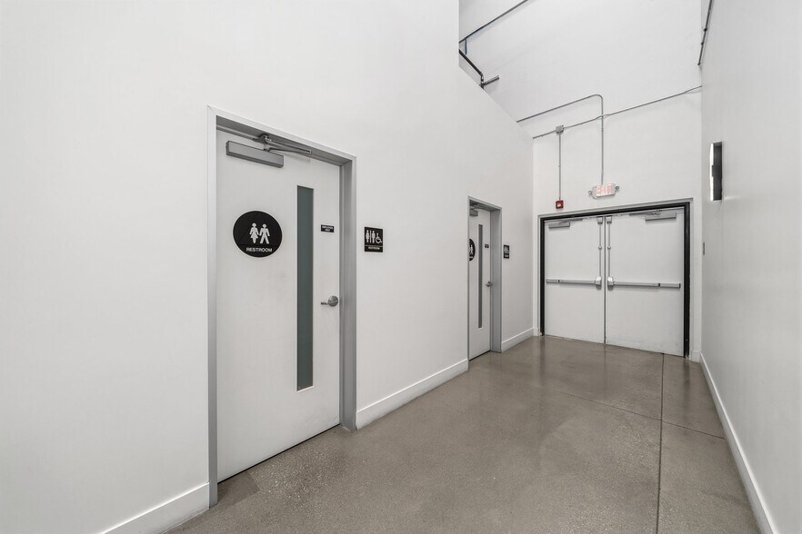 More Photos Of 1650 Ramada Dr, Paso Robles Manufacturing For Lease