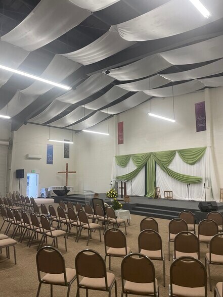 More Photos Of 94-076 Leokane St, Waipahu Warehouse For Sale