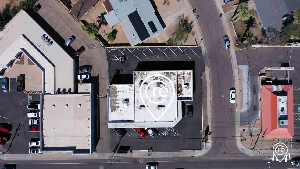 More Photos Of 500 W Indian School Rd, Phoenix Storefront For Sale