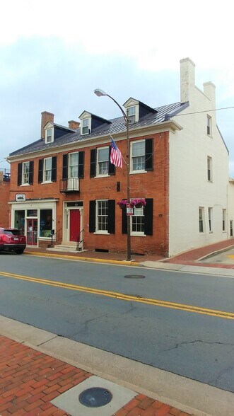 More Photos Of 9-11 W Market St, Leesburg Medical For Lease