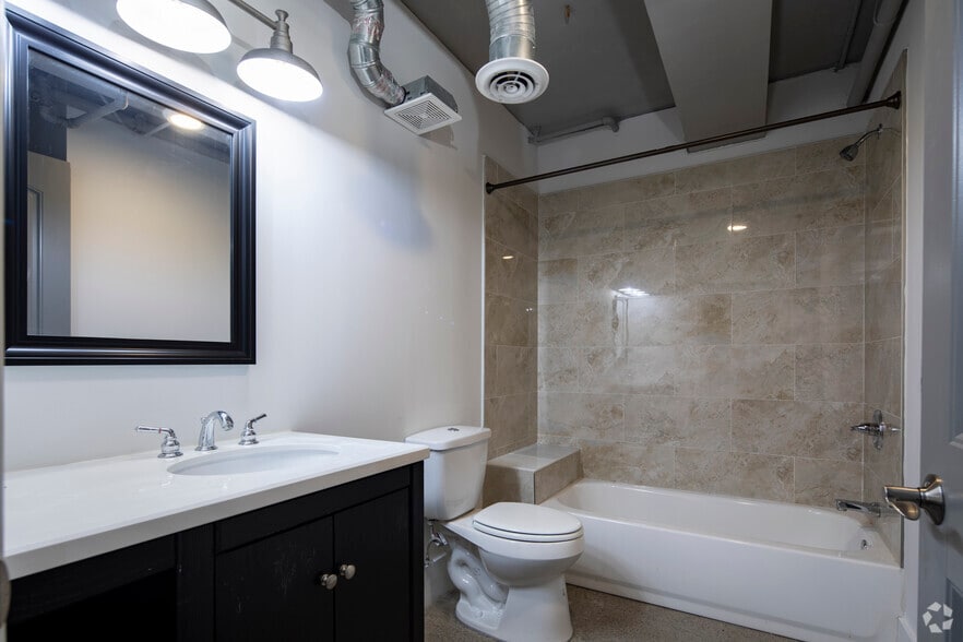 More Photos Of 111 19th St N, Birmingham Apartments For Sale