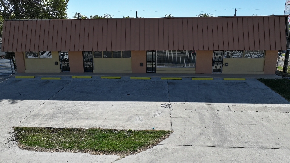 Primary Photo Of 1430 Culebra Rd, San Antonio General Retail For Sale