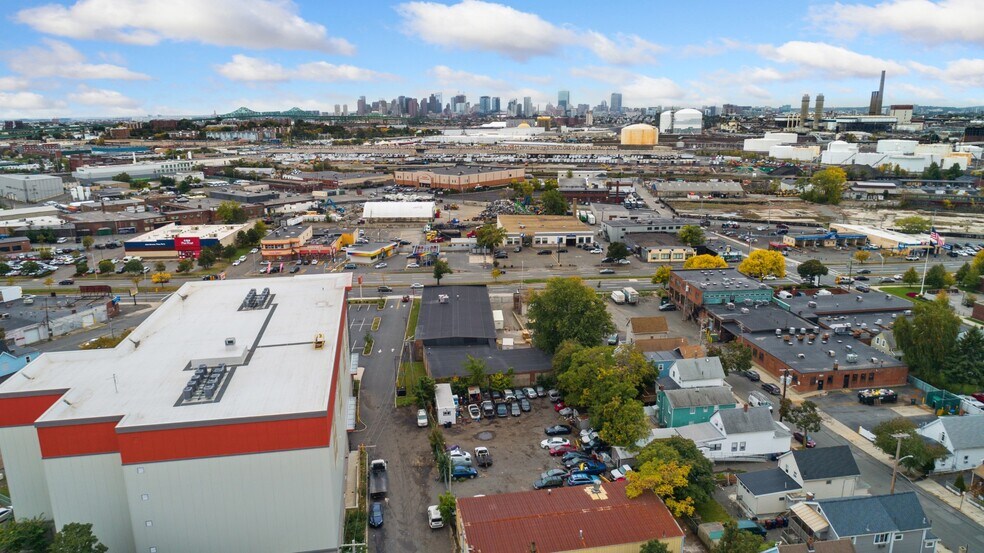 More Photos Of 15 Buell St, Everett Land For Lease