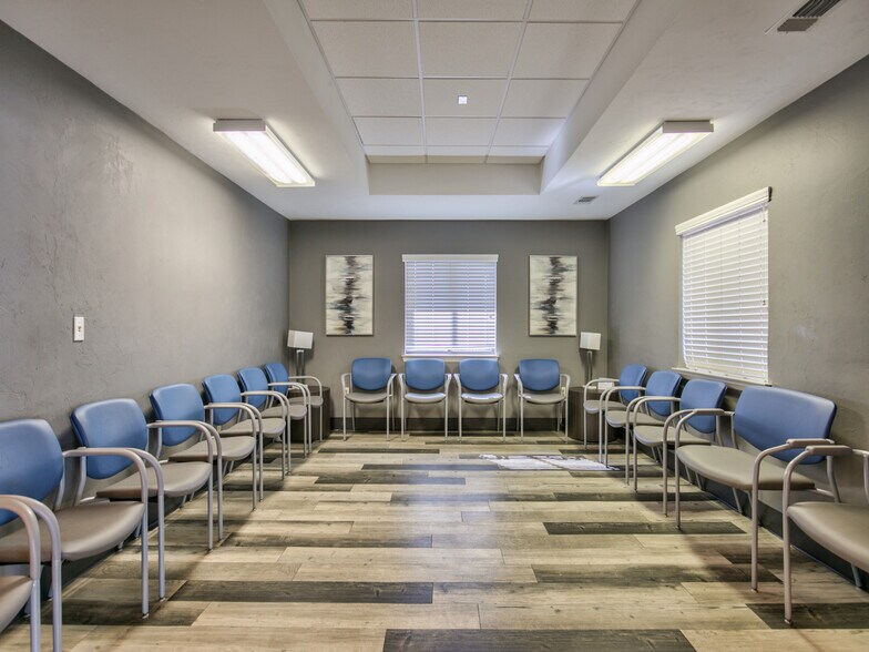 More Photos Of 1981 Capital Cir NE, Tallahassee Medical For Lease