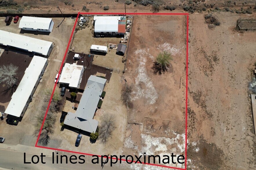 More Photos Of 1923 W Second St, Winslow Multifamily For Sale