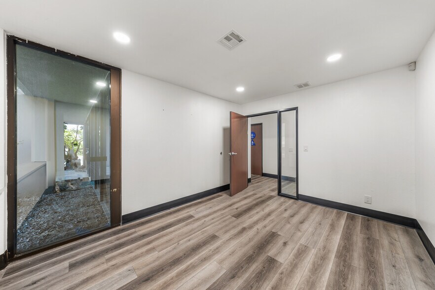 More Photos Of 23282 Peralta Dr, Laguna Hills Warehouse For Sale