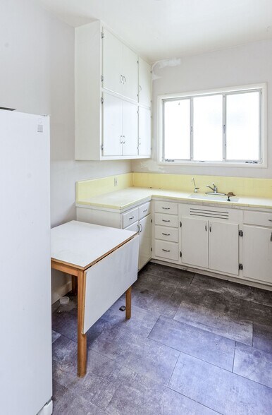More Photos Of 2944 Webster St, Oakland Office For Sale