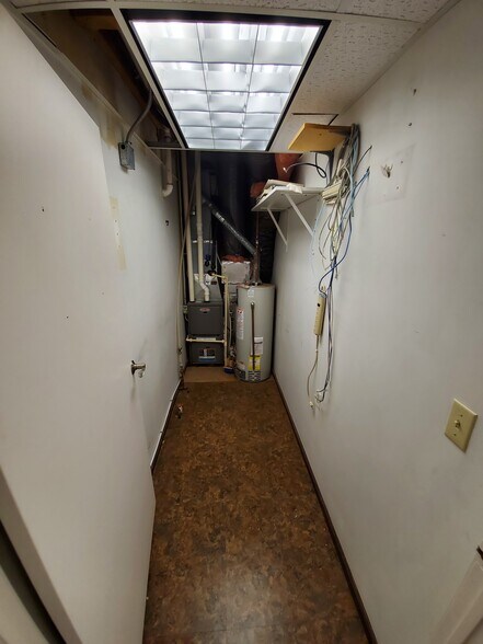 More Photos Of 115 S Union St, Galion Office For Sale