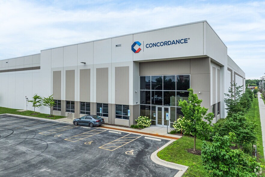 Primary Photo Of 2545 W 24th St, Chicago Warehouse For Lease