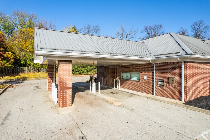 More Photos Of 2905 N Whitehall Rd, Norristown Bank For Lease