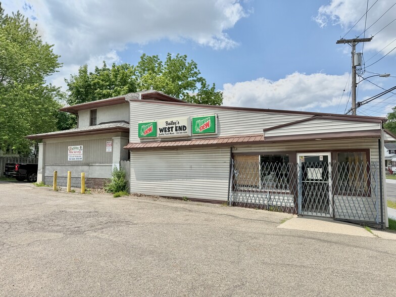 More Photos Of 209 17th St SW, Massillon General Retail For Sale