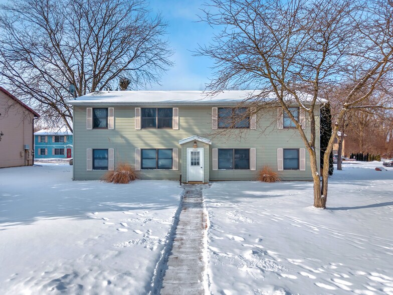 More Photos Of 2201 Sturdy Rd, Valparaiso Multifamily For Sale