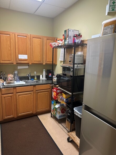 More Photos Of 2255 Sarasota Center Blvd, Sarasota Industrial For Sale