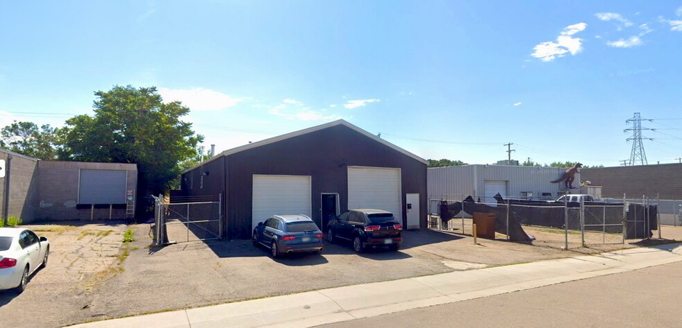 More Photos Of 2310 S Jason St, Denver Service For Sale