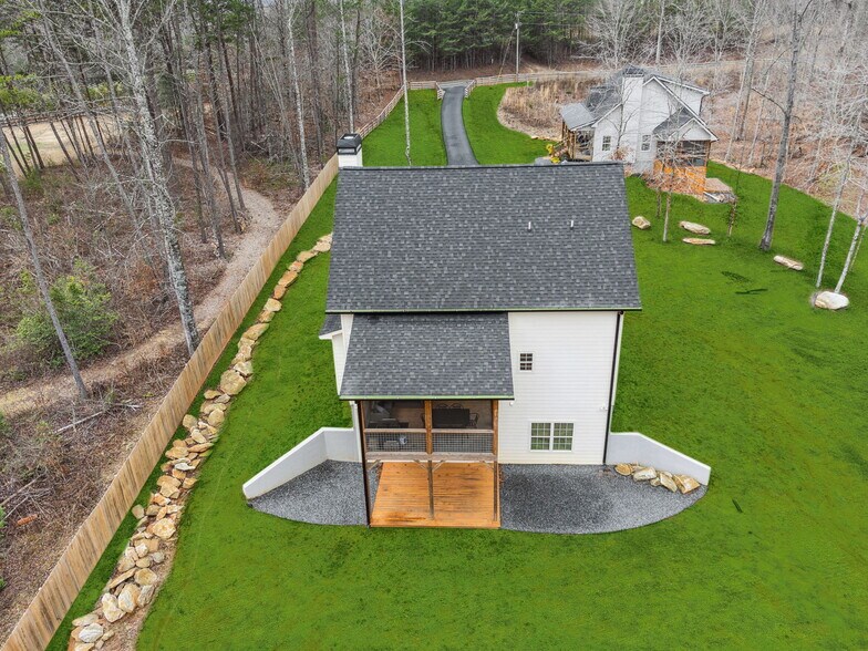 More Photos Of 1300 Preacher Campbell Rd, Clarkesville Multifamily For Sale