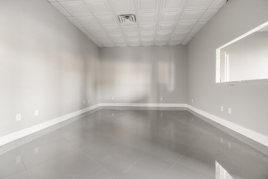 More Photos Of 3220 Blenheim Blvd, Fairfax General Retail For Lease