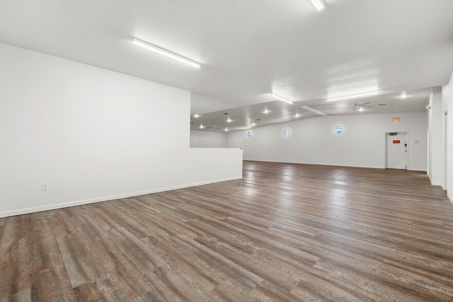 More Photos Of 7101 W Hwy 2 & 52, Minot Storefront Retail Office For Sale