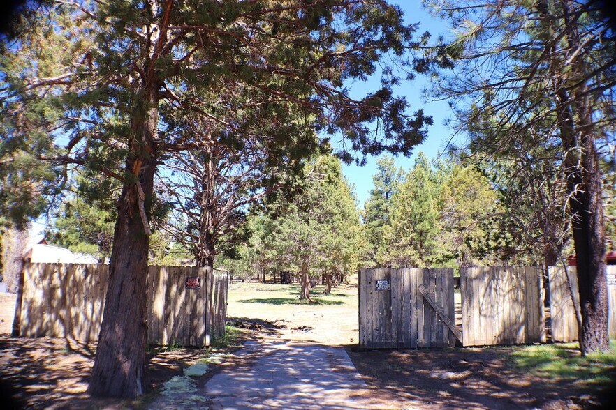 More Photos Of 42167 Big Bear Blvd, Big Bear Lake Land For Lease