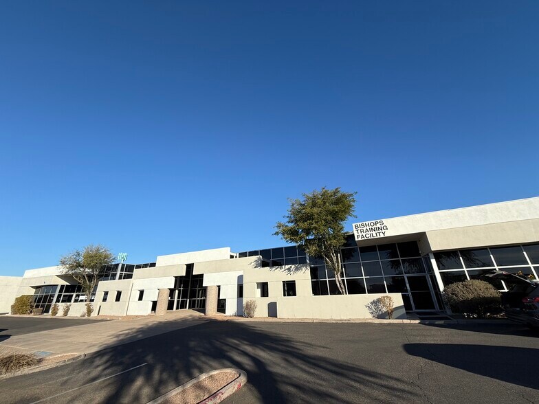Primary Photo Of 7750 E Gelding Dr, Scottsdale Warehouse For Sale