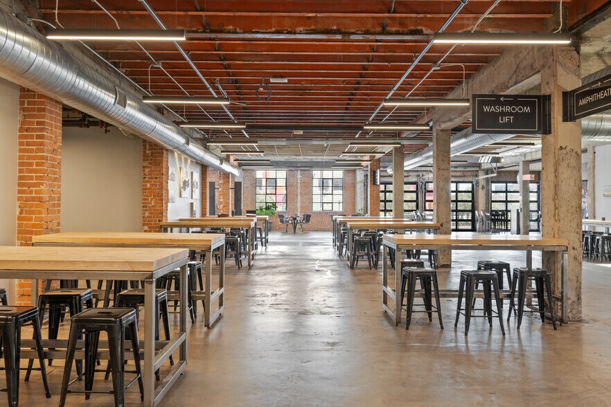 More Photos Of 515 E Grant St, Phoenix Office For Lease