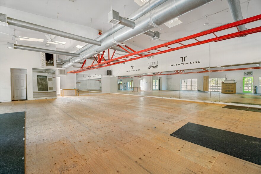 More Photos Of , East Hampton General Retail For Sale