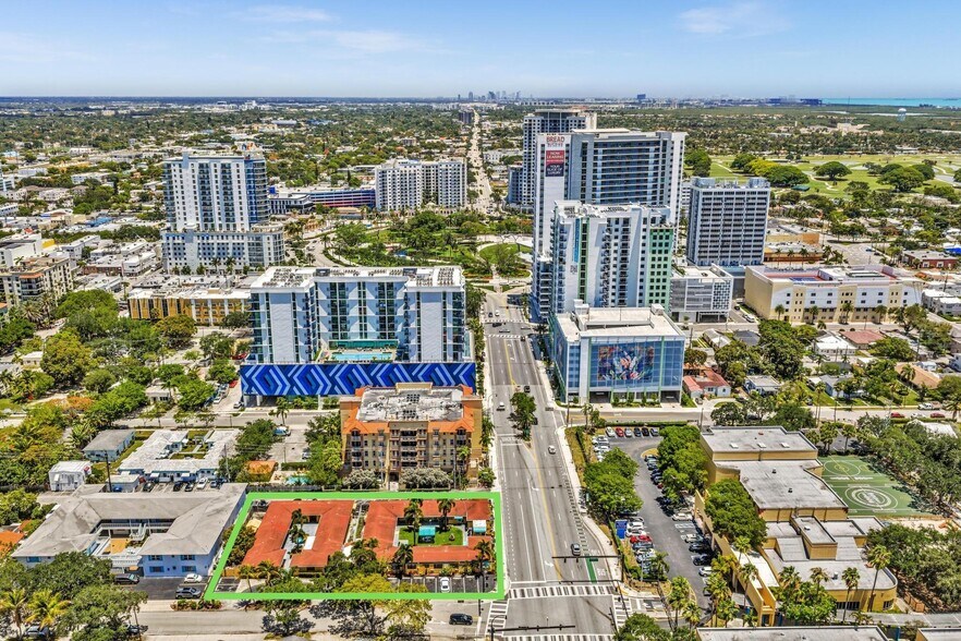 More Photos Of 418 S Federal Hwy, Hollywood Hotel For Sale