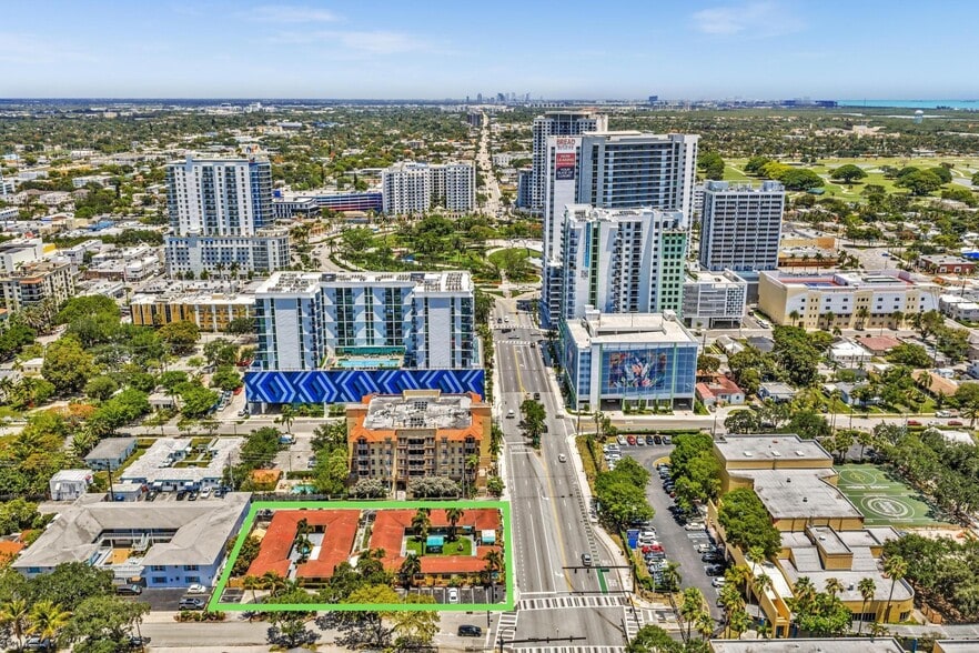 More Photos Of 418 S Federal Hwy, Hollywood Hotel For Sale