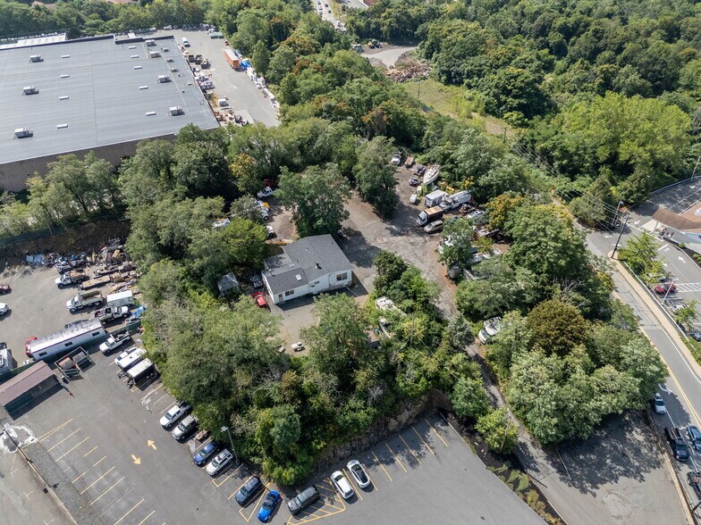 More Photos Of 3 Swampscott Rd, Salem Land For Sale