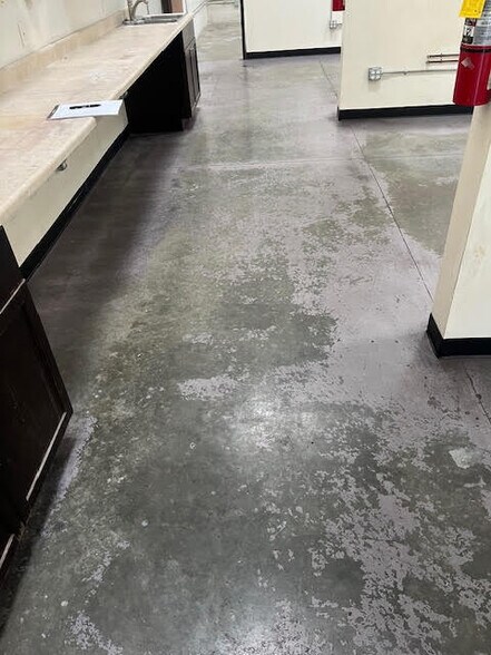 More Photos Of 874-888 Palomares Ave, La Verne Warehouse For Lease