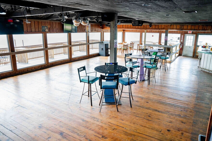 More Photos Of 371 Navaho Trl, Onalaska Hotel For Sale