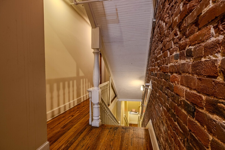 More Photos Of 217 Broad St, Rome Storefront Retail Residential For Sale