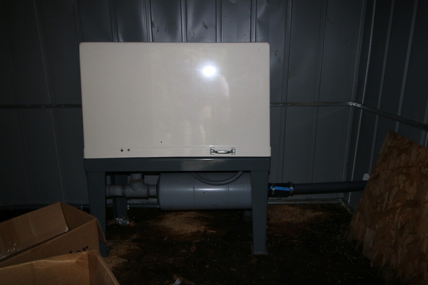 More Photos Of 11251 Highway 90, Parkers Lake Hotel For Sale