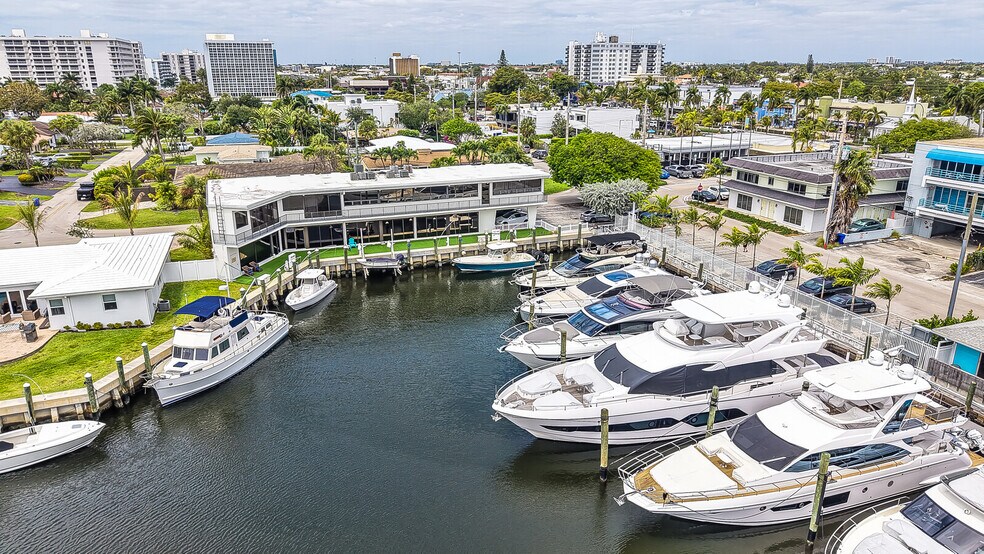 More Photos Of 4322-4334 E Tradewinds Ave, Lauderdale-by-the-Sea Loft Creative Space For Lease