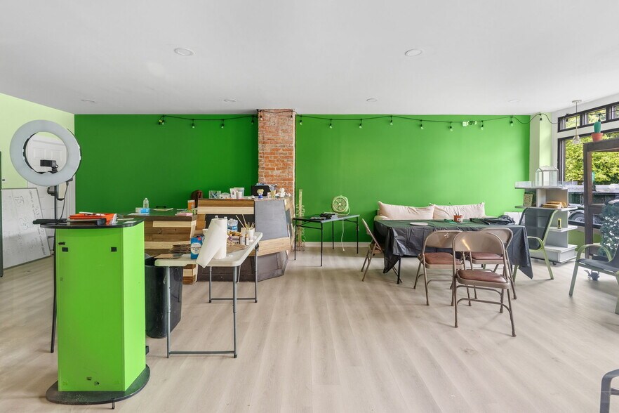 More Photos Of , Buffalo General Retail For Sale