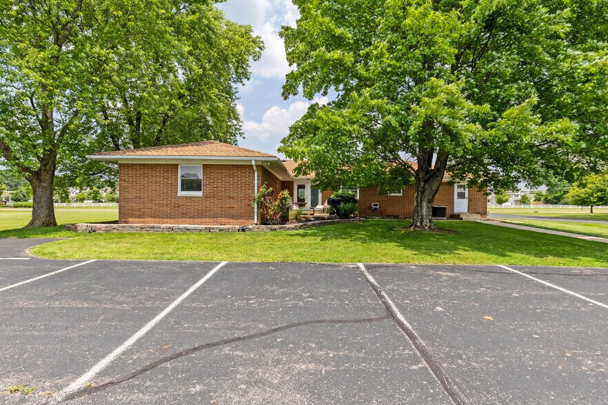 More Photos Of 4901 Central College Rd, Westerville Office Residential For Sale