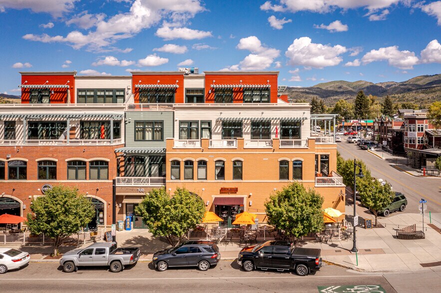 More Photos Of 700 Yampa, Steamboat Springs Restaurant For Sale