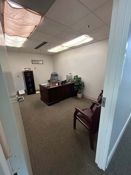 More Photos Of 400 Foxcroft Ave, Martinsburg Office For Lease