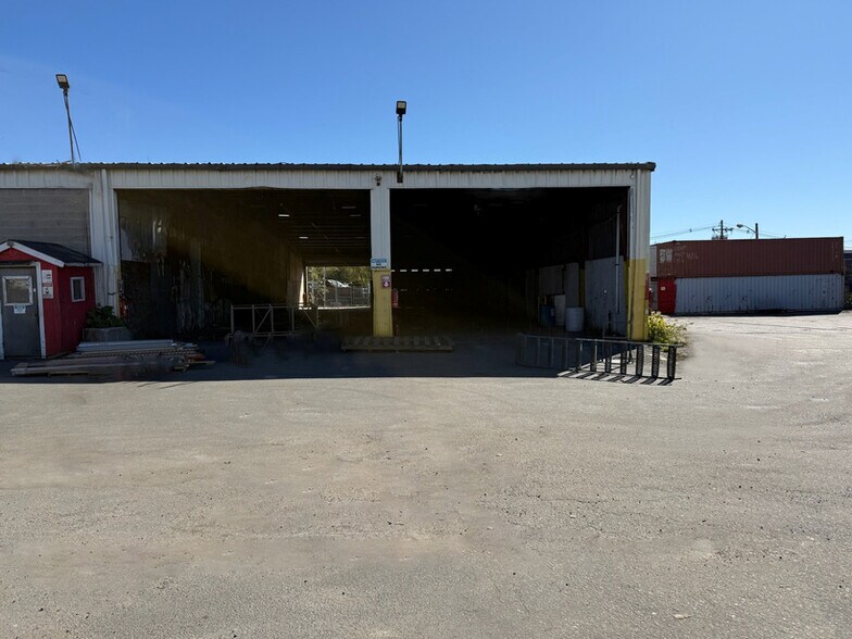 More Photos Of 342 Schuyler Ave, Kearny Unknown For Lease