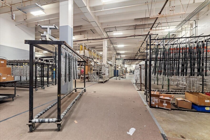 More Photos Of 420 N Five Mile Rd, Boise Warehouse For Sale
