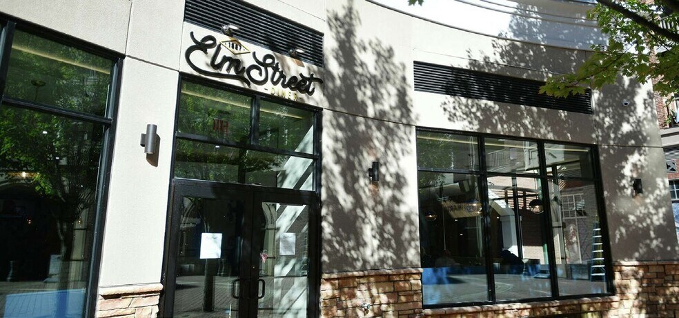 More Photos Of 515 West Ave, Norwalk Unknown For Lease