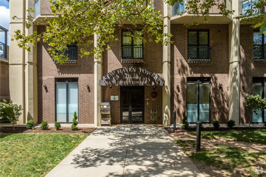 More Photos Of 129 York St, New Haven Apartments For Lease