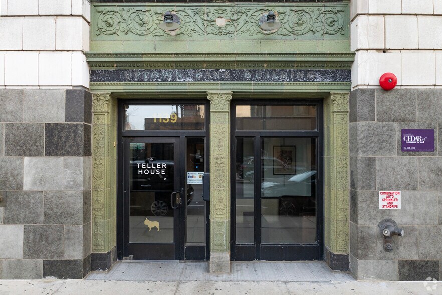 More Photos Of 4753 N Broadway St, Chicago Coworking Space